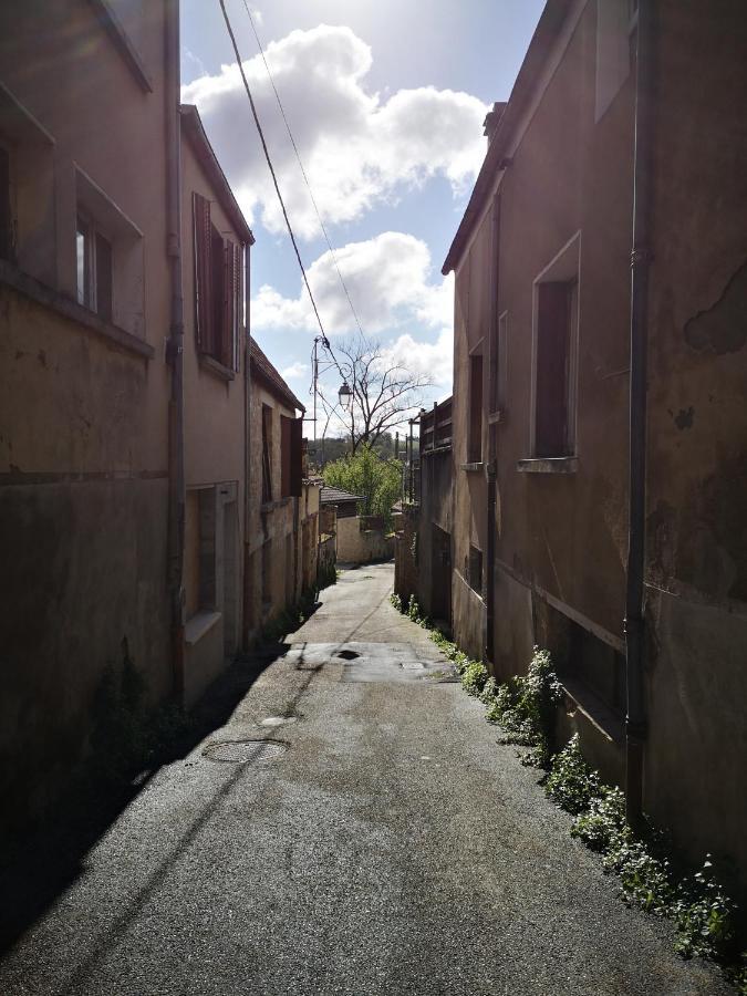 Le Petit Cocon De La Poste Lägenhet Gourdon-en-quercy Exteriör bild