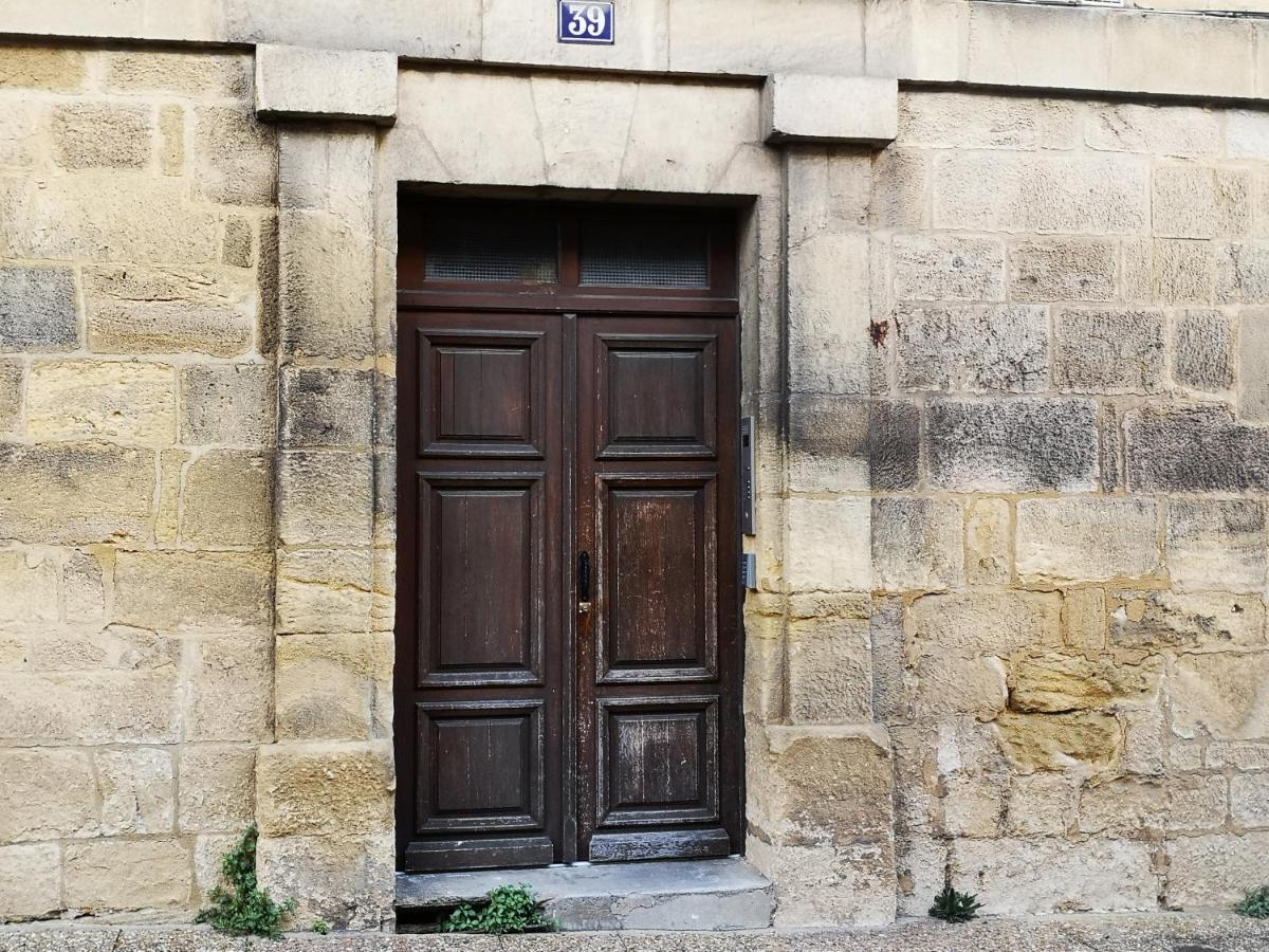 Le Petit Cocon De La Poste Lägenhet Gourdon-en-quercy Exteriör bild